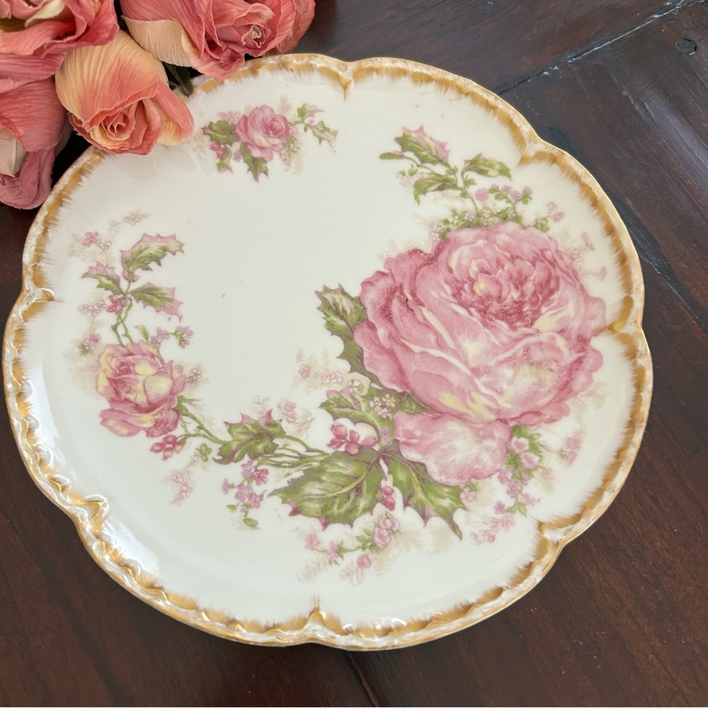 🔻🔻🔻sale Rare Haviland Limoges Christmas Rose salad plate